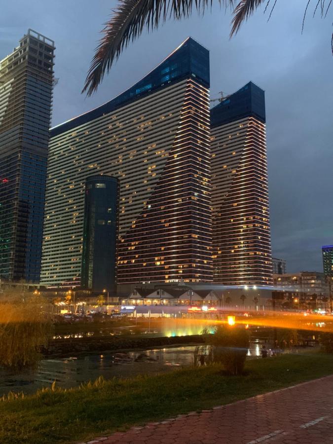 Batumius Apartments Bagian luar foto