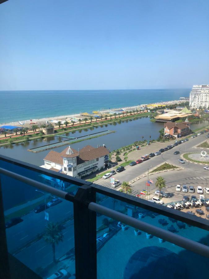 Batumius Apartments Bagian luar foto